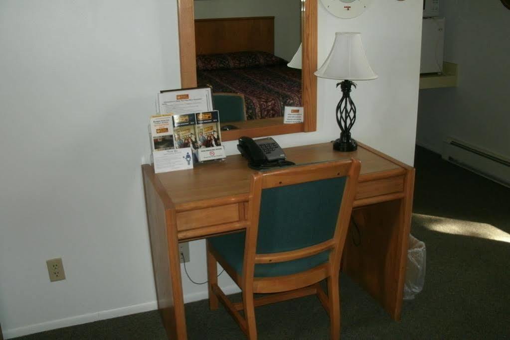 Budget Host Inn Ironwood Εξωτερικό φωτογραφία